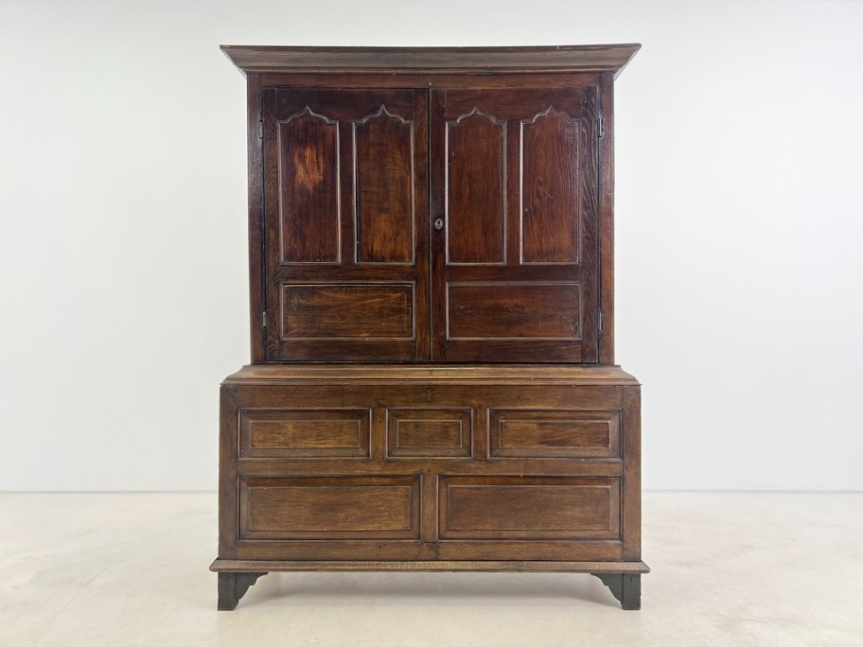 DS0045-spintos-2 Senovinė ąžuolo masyvo rūbų spinta 57x142x186 cm