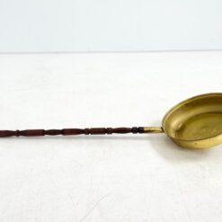Žalvarinė keptuvė ilga medine rankena 84x26x14 cm