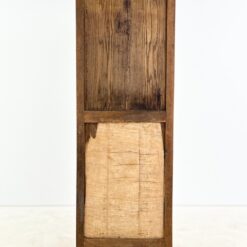 Ąžuolinis gėlių motyvais drožinėtas bufetas su vitražinėmis durelėmis 42x69x192 cm