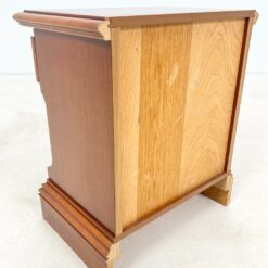 Klasikinio stiliaus riešutmedžio spintelės 2 vnt. kompl. 35,5×50,5×60,5 cm