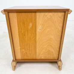 Klasikinio stiliaus riešutmedžio spintelės 2 vnt. kompl. 35,5×50,5×60,5 cm