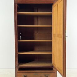 Art Nouveau raudonmedžio spinta su veidrodžiu 60,5x107x215,5 cm