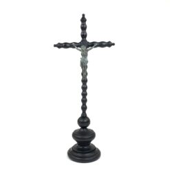 Senovinis pastatomas medinis kryžius su metaline Jėzaus Kristaus figūra 13,5x23x54,5 cm