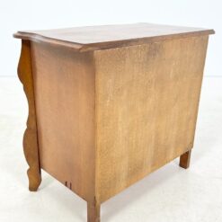 Ąžuolinė trijų stalčių komodėlė 36x64x58 cm