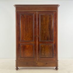 Senovinė raudonmedžio dviejų durų ir dviejų stalčių spinta 64x155x218 cm