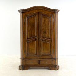 Klasikinio stiliaus riešutmedžio dviejų durų rūbų spinta su stalčiumi 54x130x192 cm