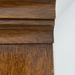 Klasikinio stiliaus riešutmedžio dviejų durų rūbų spinta su stalčiumi 54x130x192 cm