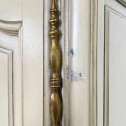 Provanso stiliaus medinė keturių durų rūbų spinta 64x219x188 cm