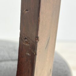 Ampyro stiliaus raudonmedžio krėslas su eko oda ir žalvario detalėmis 57x62x73 cm, 46 cm