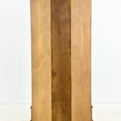Kampinė ąžuolinė indauja su stalčiumi 50x88x191 cm