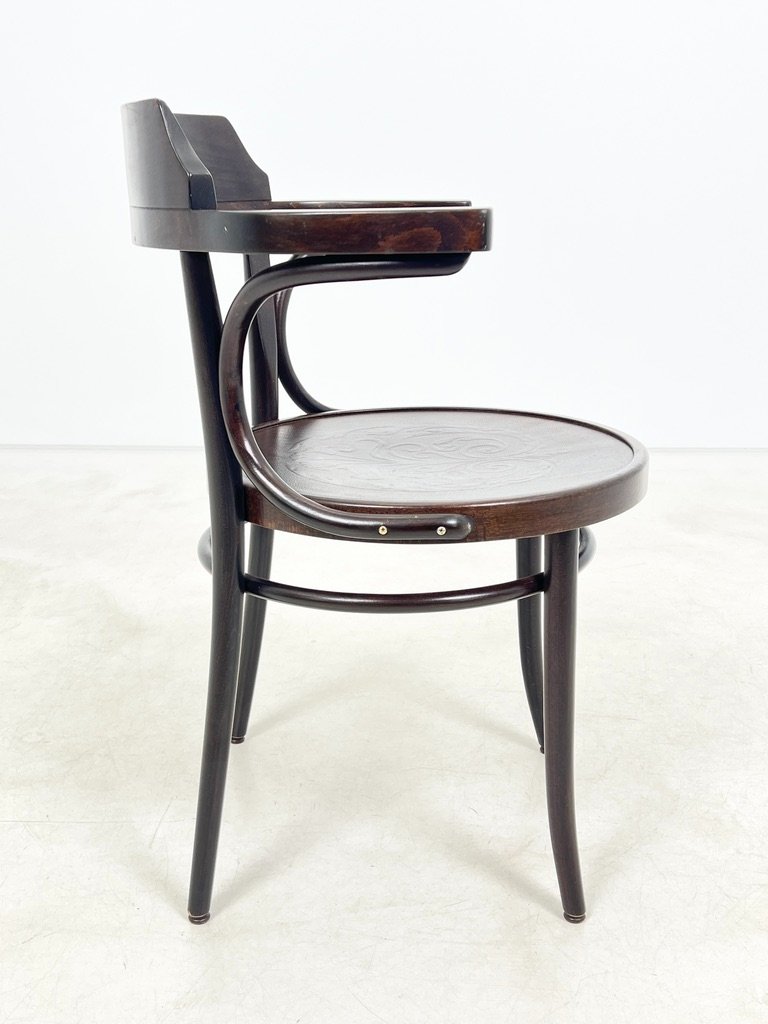 HM0790-valgomojo-kreslai-3 Medinis Thonet stiliaus krėslas 56x59x81 cm, 46,5 cm