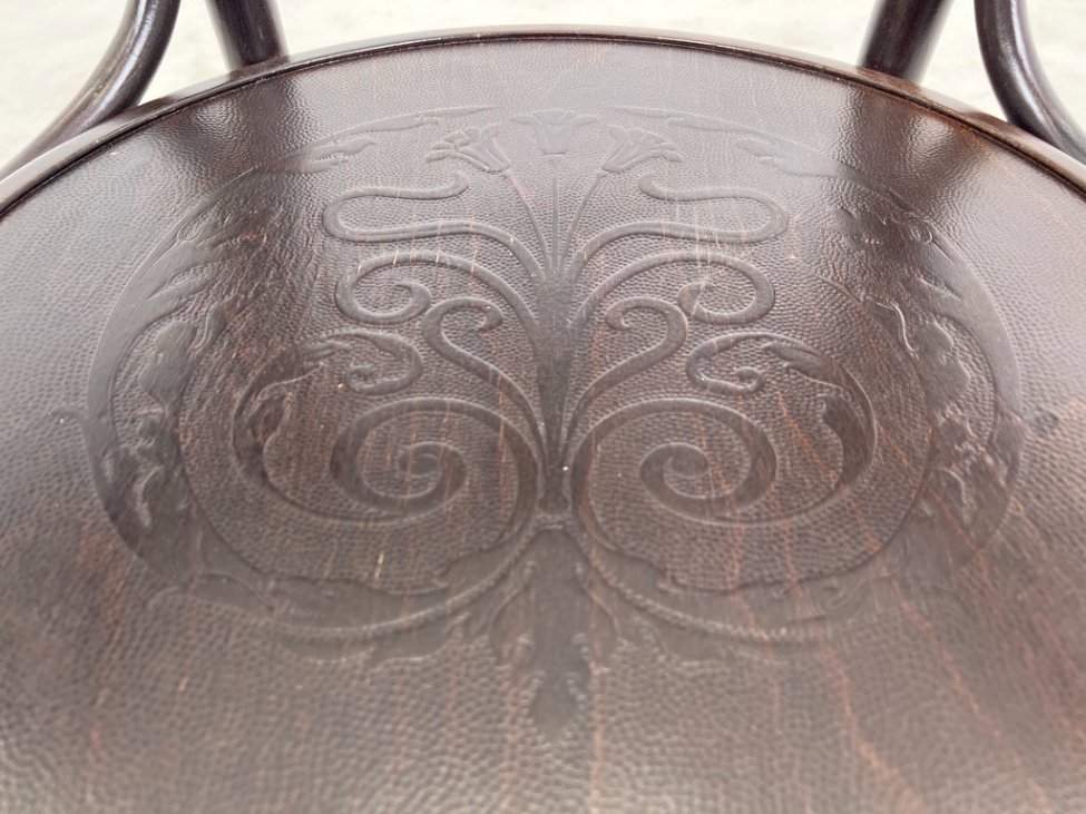 HM0790-valgomojo-kreslai-8 Medinis Thonet stiliaus krėslas 56x59x81 cm, 46,5 cm