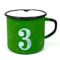 Vintažinis metalinis emaliuotas puodelis “3” 350 ml 9×11,5×8 cm