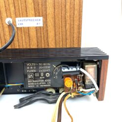 Bang & Olufsen Beomaster 4000 stiprintuvas ir radijo imtuvas su dviejomis garso kolonėlėmis