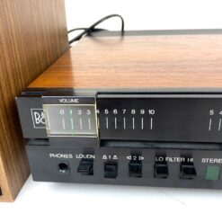 Bang & Olufsen Beomaster 4000 stiprintuvas ir radijo imtuvas su dviejomis garso kolonėlėmis
