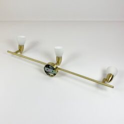 Pakabinamas aukso spalvos metalinis WOFI Leuchten trijų reguliuojamų šakų šviestuvas su stiklo gaubteliais 8x60x16 cm