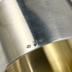 Sidabruoto metalo taurelės ir servetėlės žiedo komplektas dėžutėje 12,5x13x8 cm