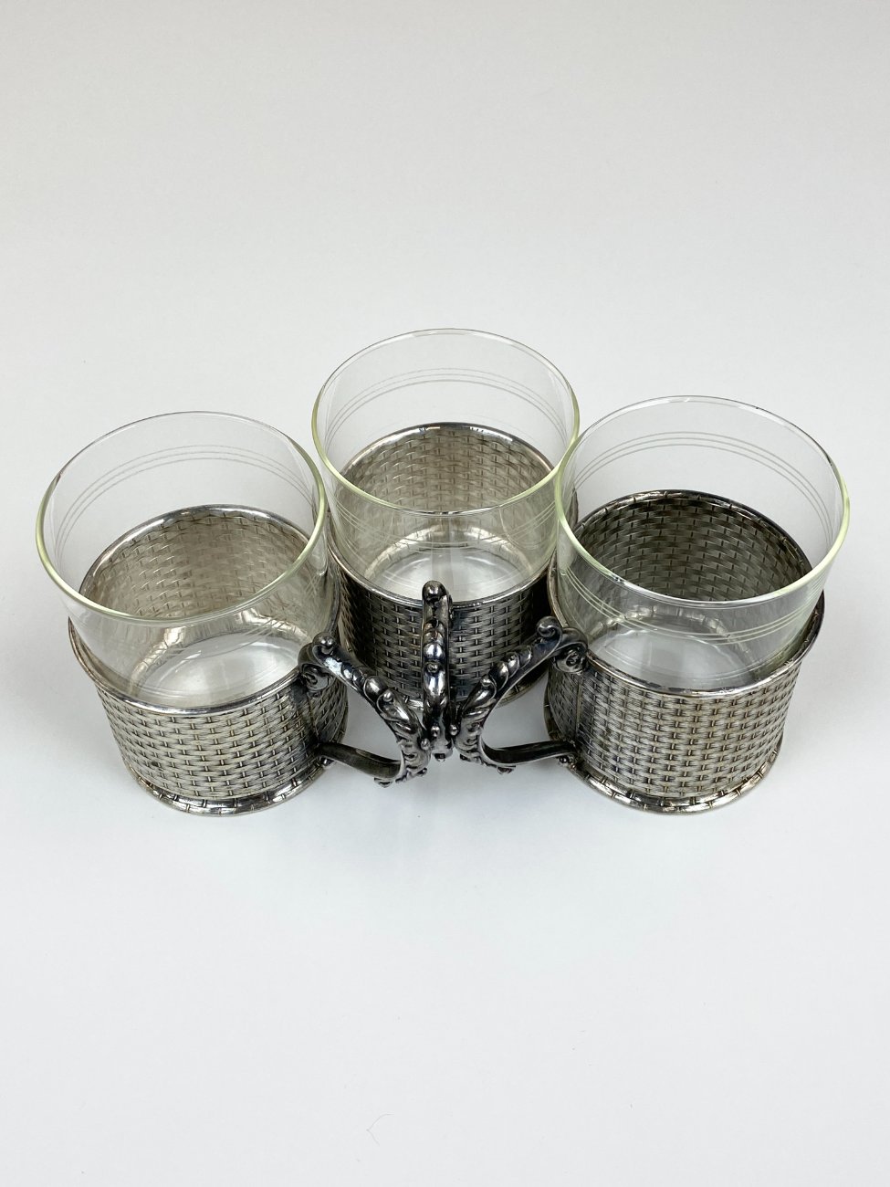 HN2382-kiti-indai-5 Schott & Gen. Jena stiklo stiklinės su sidabruoto metalo laikikliais po 220 ml 3 vnt. komplektas 7x11x9,5 cm