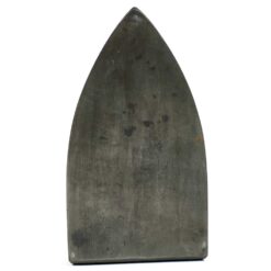 Senovinis metalinis lygintuvas su medine rankena 10,5x20x12,5 cm