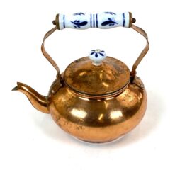 Metalinis variuotas arbatinukas su keramikos detalėmis 1000 ml 16x19x19 cm