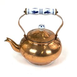 Metalinis variuotas arbatinukas su keramikos detalėmis 1000 ml 16x19x19 cm
