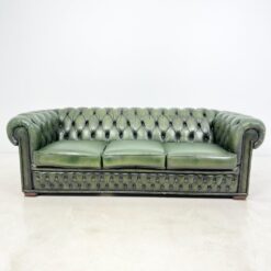Chesterfield stiliaus natūralios odos trivietė sofa 96x211x75 cm, 44 cm