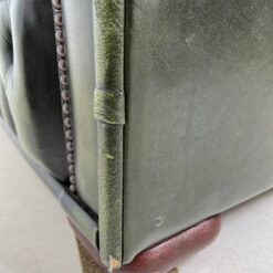 Chesterfield stiliaus natūralios odos trivietė sofa 96x211x75 cm, 44 cm