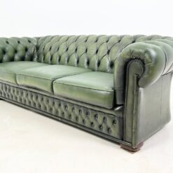 Chesterfield stiliaus natūralios odos trivietė sofa 96x211x75 cm, 44 cm
