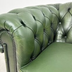 Chesterfield stiliaus natūralios odos trivietė sofa 96x211x75 cm, 44 cm
