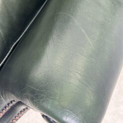 Chesterfield stiliaus raudonmedžio ir natūralios odos fotelis 87x93x110 cm, 49 cm