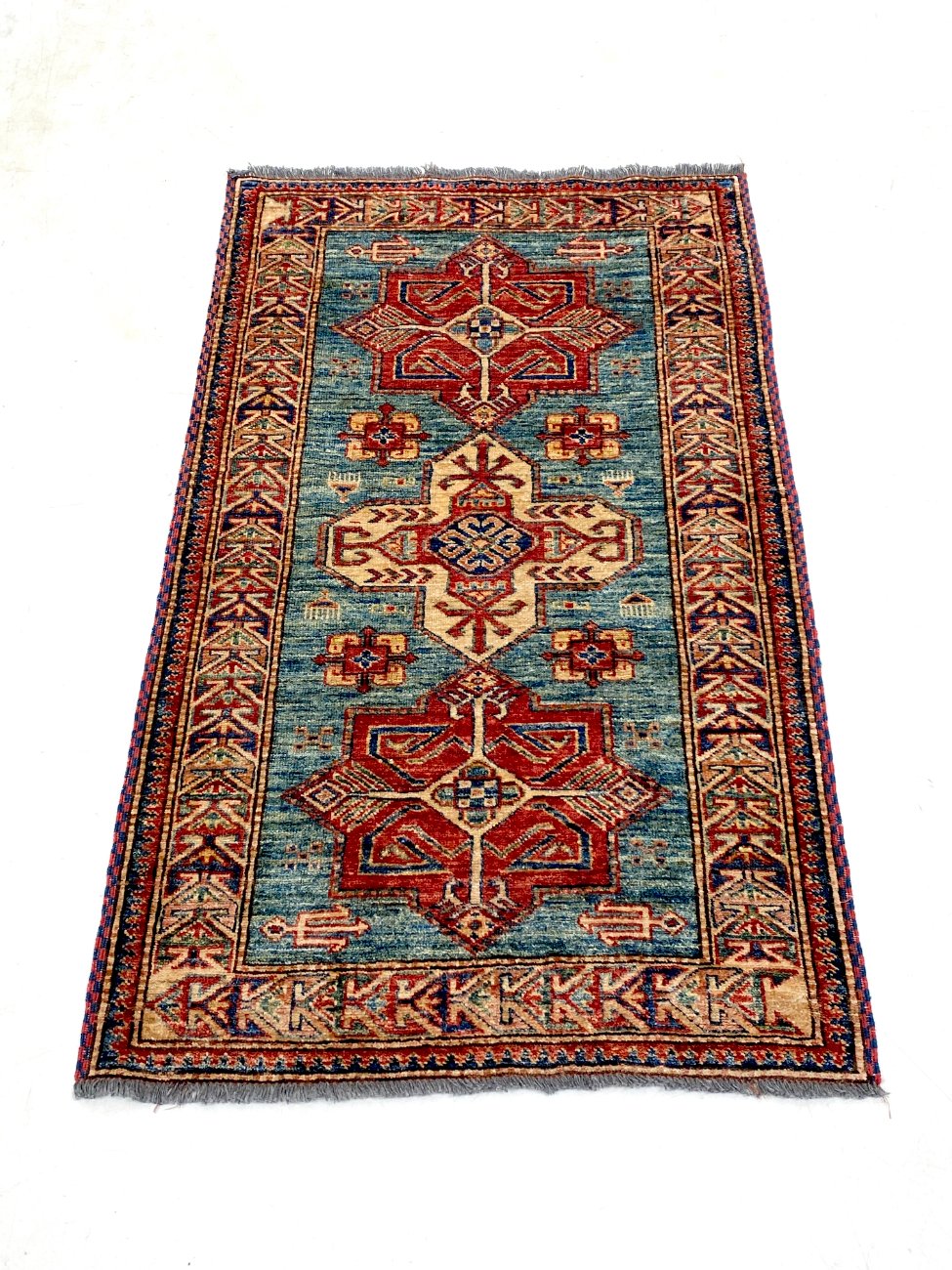 DR0447-kilimai-1 Vilnonis rankų darbo kilimas 141x83x0,5 cm