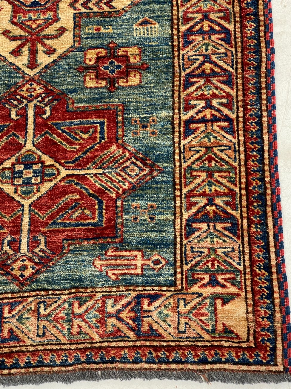 DR0447-kilimai-6 Vilnonis rankų darbo kilimas 141x83x0,5 cm