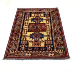 Vilnonis rankų darbo kilimas 118x83x0,5 cm
