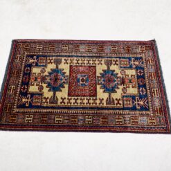 Vilnonis rankų darbo kilimas 118x83x0,5 cm