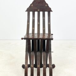 Tradicinė Viduriniųjų Rytų sulankstoma kėdė su inkrustacijomis 51×47,5×107 cm, 52 cm