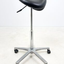 Balno formos 360° sukama, reguliuojamo aukščio taburetė su eko oda ir ratukais 62x62x61(+24) cm