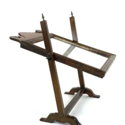 Stalinis reguliuojamo kampo veidrodis raudonmedžio rėme 17x32x45 cm