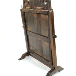 Stalinis reguliuojamo kampo veidrodis raudonmedžio rėme 17x32x45 cm
