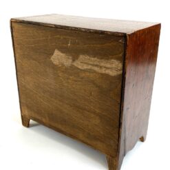 Medinė inkrustuota trijų stalčių mini spintelė 16×30,5×29 cm