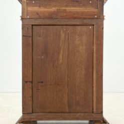 Ąžuolinė drožinėta vienų durų ir vieno stalčiaus spintelė 37x66x95 cm