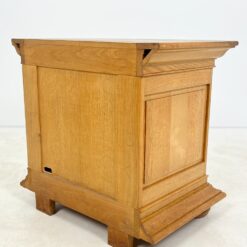 Ąžuolinė spintelė 58x85x82 cm