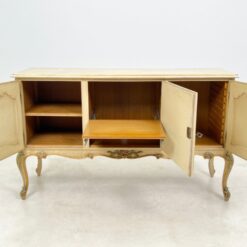 Provanso stiliaus trijų durų komoda 58x85x82 cm