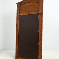 Sendintas veidrodis ąžuoliniame drožinėtame rėme 8×91,5×181 cm