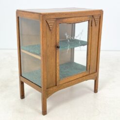 Art Deco ąžuolinė vitrinėlė 34x62x75 cm