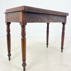 Senovinis Viktorijos epochos raudonmedžio rašomasis stalas 50x107x80 cm