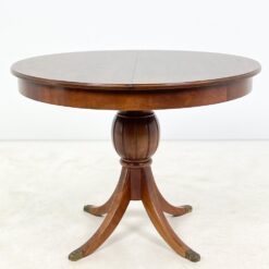 Apvalus riešutmedžio valgomojo stalas 100,5×100,5×76,5 cm