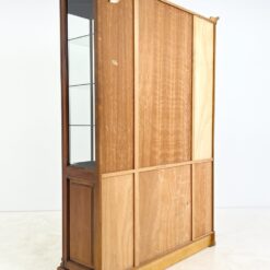 Klasikinio stiliaus riešutmedžio bufetas 49x151x205 cm