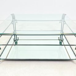 Metalinis staliukas stikliniu stalviršiumi su veidrodinio stiklo lentyna 102,5×102,5×40,5 cm
