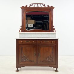 Art Nouveau raudonmedžio komoda su marmuriniu stalviršiumi ir veidrodžiu 51x111x186 cm