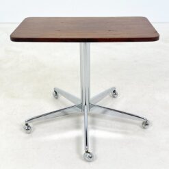 Vintažinis 360° sukamas staliukas ant ratukų 66x66x52 cm